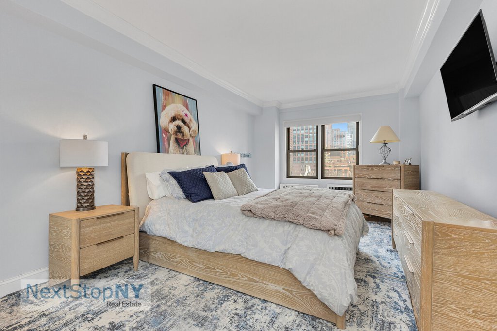 333 East 55th Street, Unit 11F photo 4