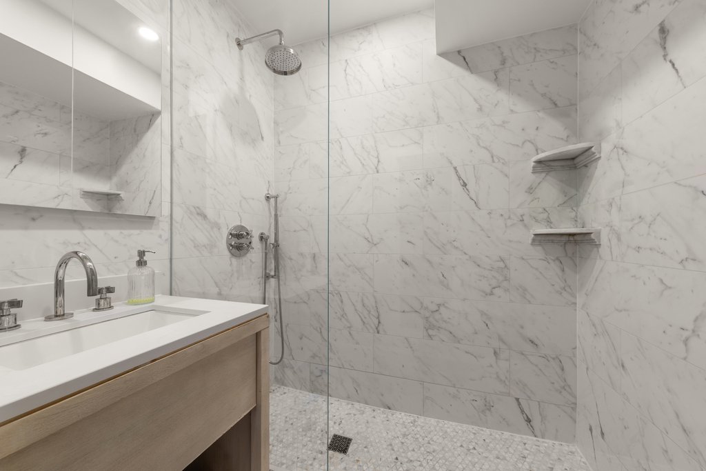 2166 Broadway, Unit 12B photo 5