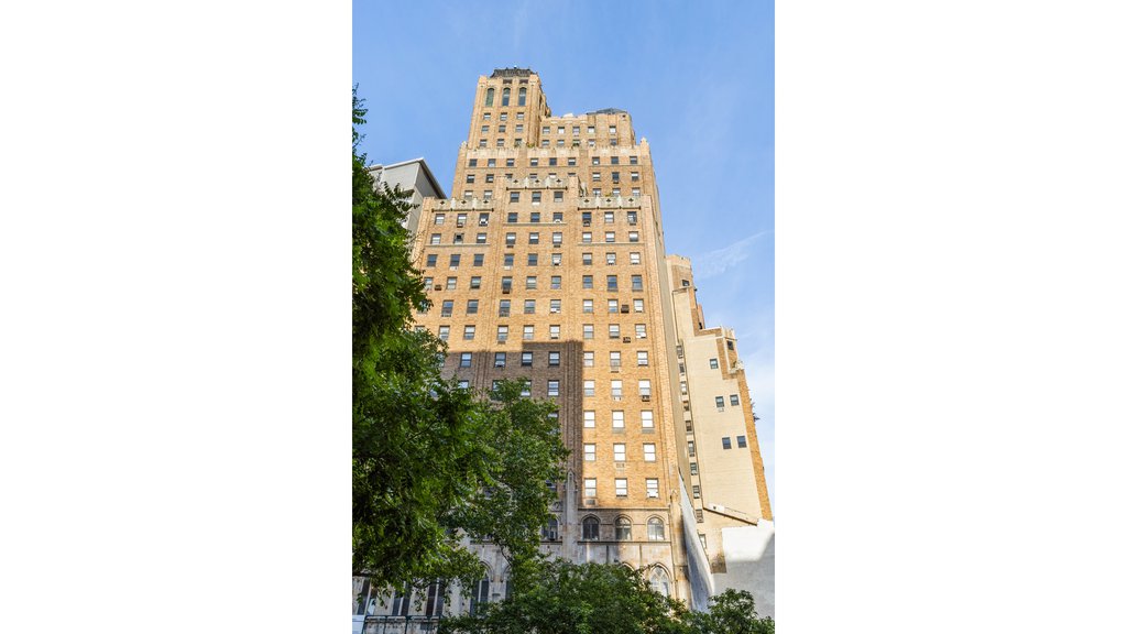 2166 Broadway, Unit 12B photo 9