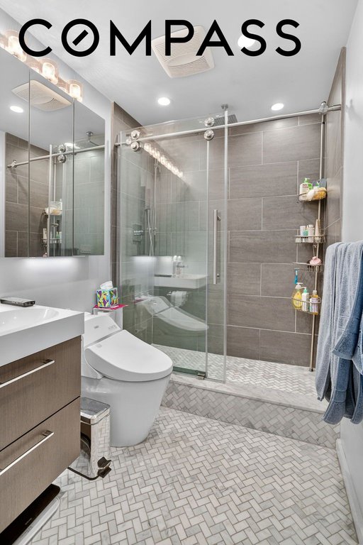 403 East 62nd Street, Unit 11B photo 19