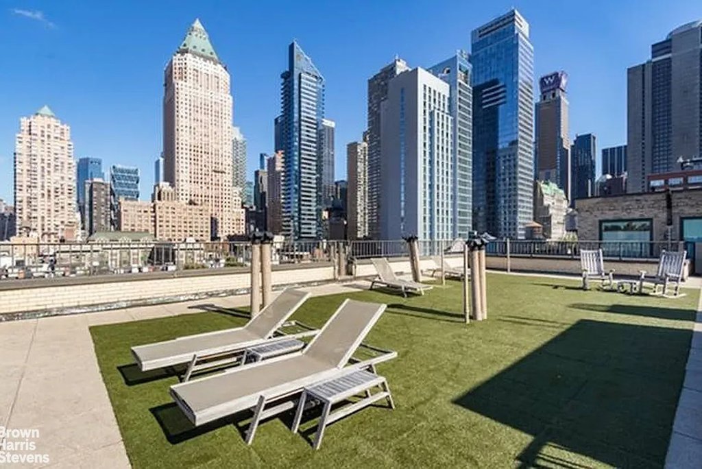 325 West 45th Street, Unit 108 photo 8