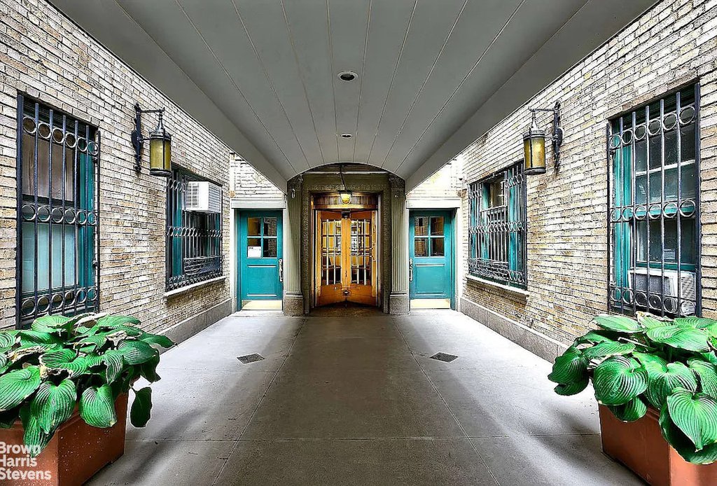 325 West 45th Street, Unit 108 photo 10