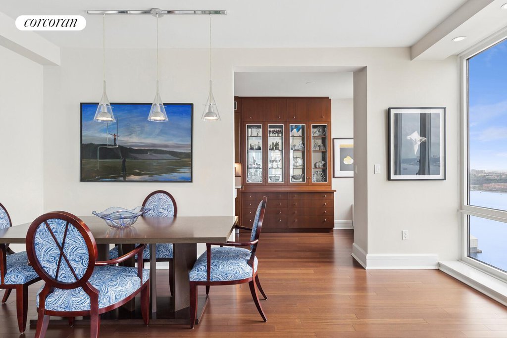 60 Riverside Boulevard, Unit 3101 photo 5