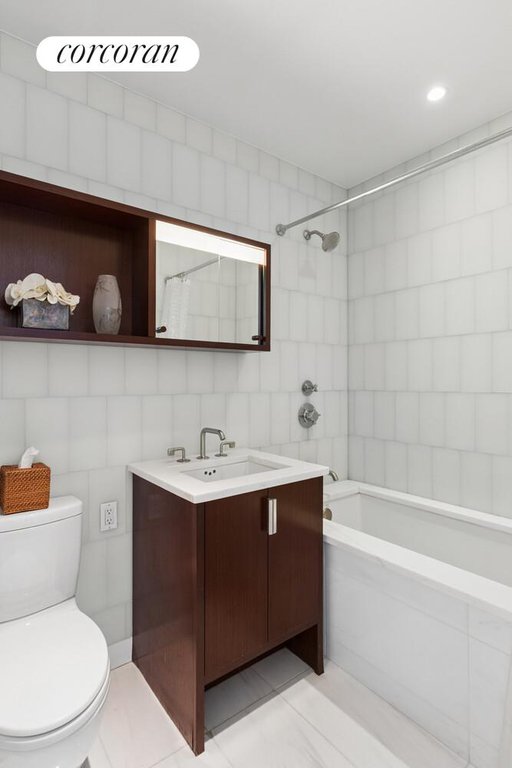60 Riverside Boulevard, Unit 3101 photo 12