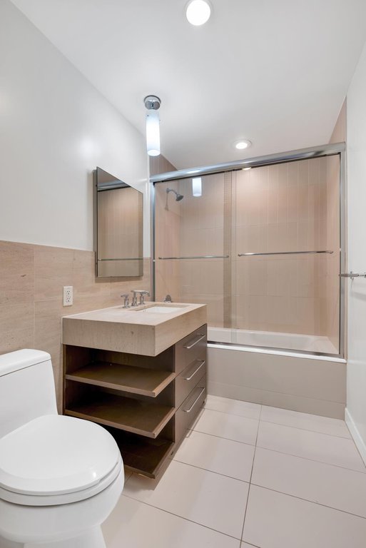 5-09 48th Avenue, Unit 3H photo 5