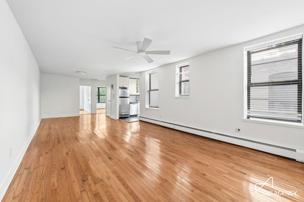 2108 Dorchester Road, Unit 3D photo 2