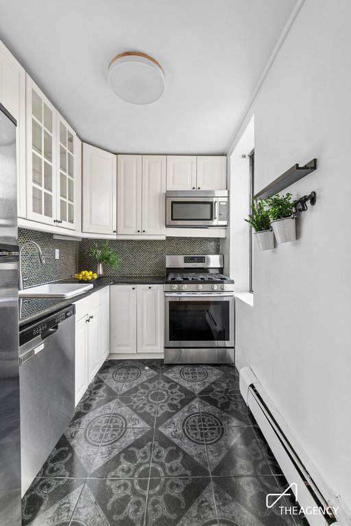 2108 Dorchester Road, Unit 3D photo 3