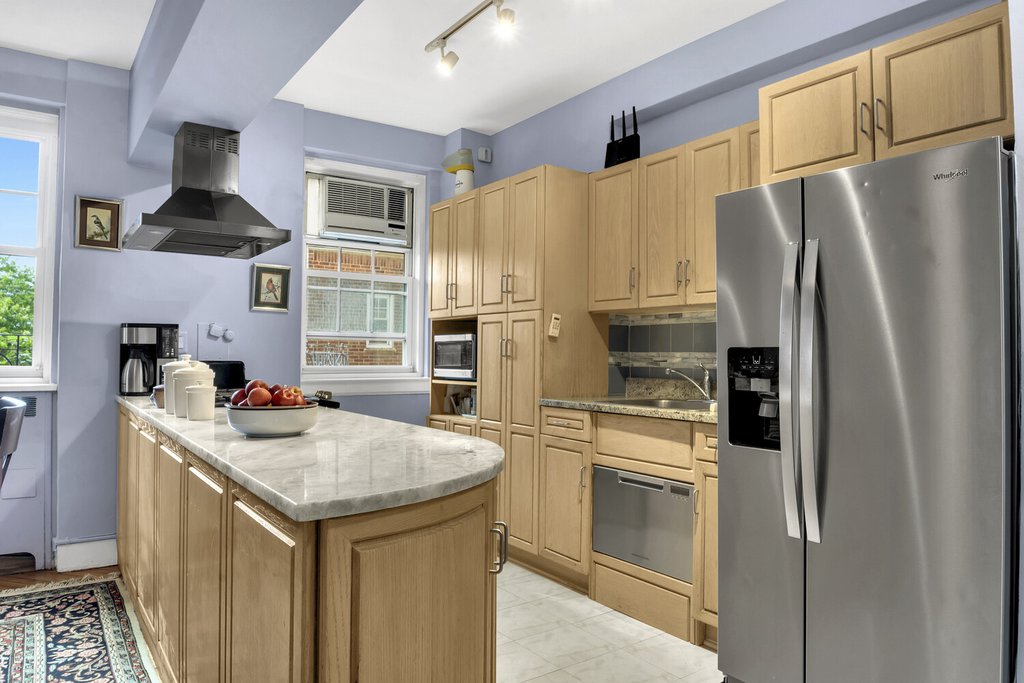 140 Cabrini Boulevard, Unit 1 photo 16