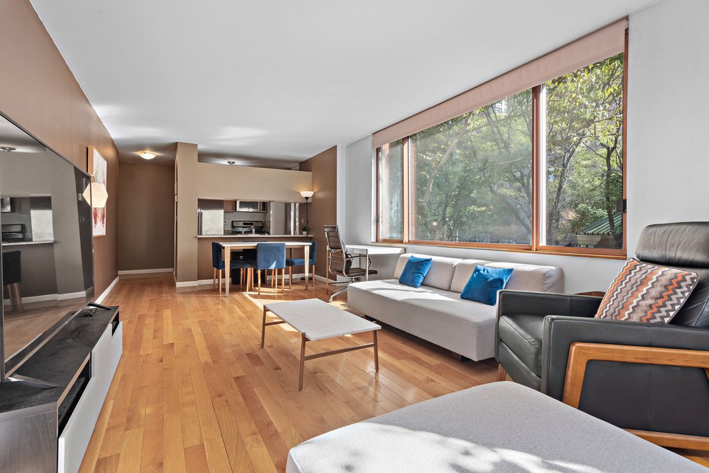 350 West 50th Street, Unit 2G
