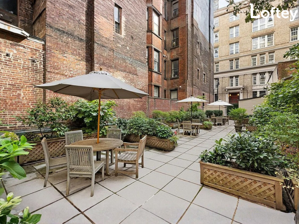 130 East 18th Street, Unit 11K photo 6