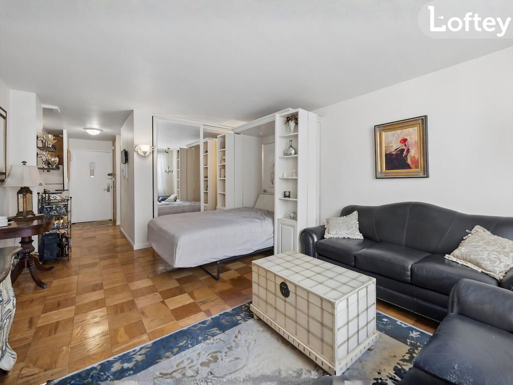 130 East 18th Street, Unit 11K photo 8