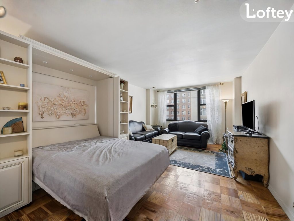 130 East 18th Street, Unit 11K photo 9