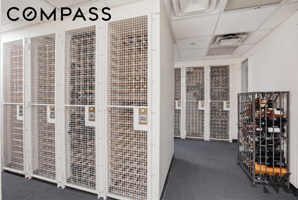 15 East 69th Street, Unit 3B photo 15