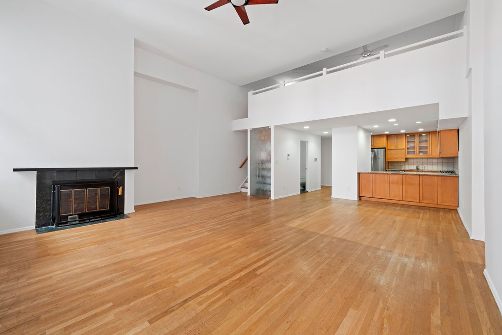 125 East 12th Street, Unit 1C photo 2