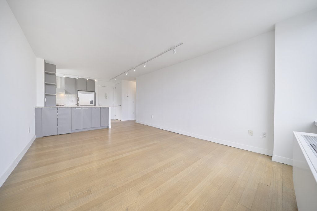 200 East 11th Street, Unit 1201 photo 5
