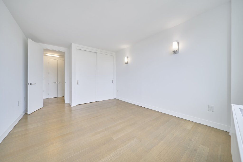 200 East 11th Street, Unit 1201 photo 9