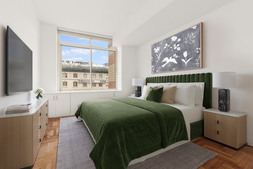 2373 Broadway, Unit 1602 photo 4