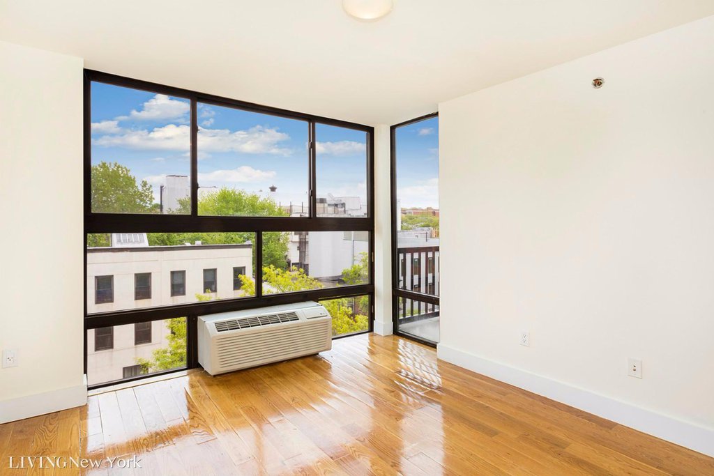 572 Fifth Avenue, Unit 4D