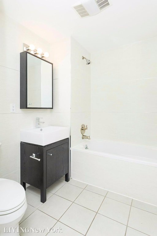 572 Fifth Avenue, Unit 4D photo 7