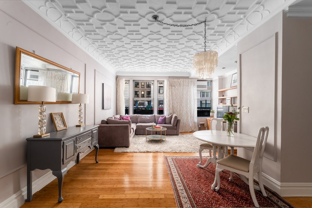 200 West 54th Street, Unit 2D