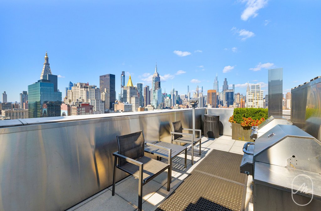 290 Third Avenue, Unit 21C photo 9