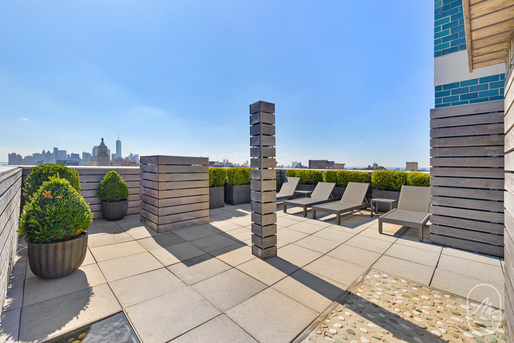 290 Third Avenue, Unit 21C photo 11