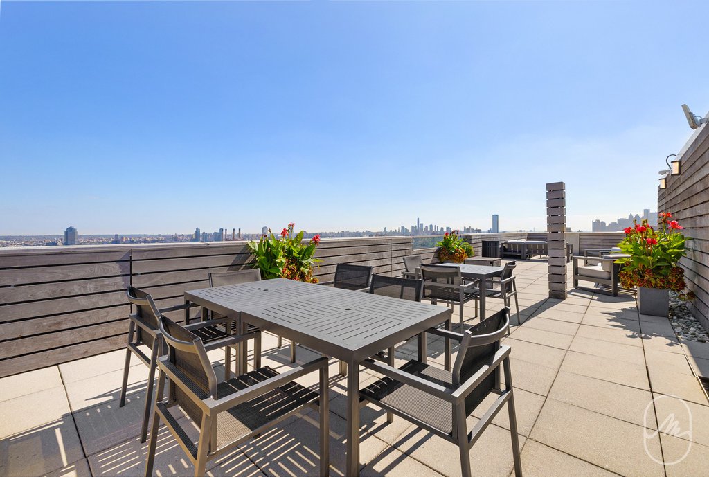 290 Third Avenue, Unit 21C photo 12