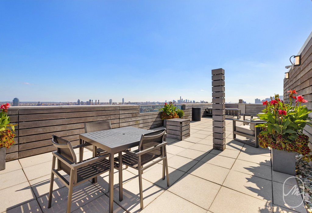 290 Third Avenue, Unit 21C photo 13