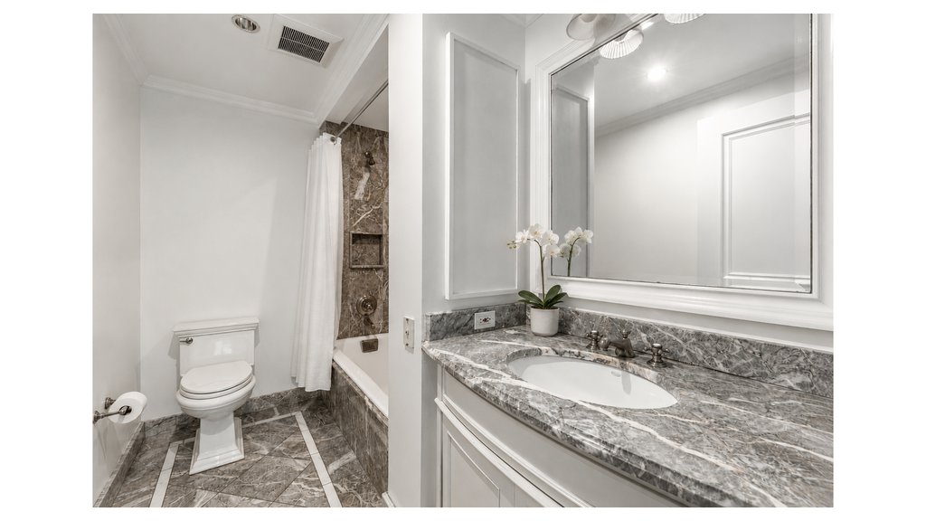 502 Park Avenue, Unit 14F photo 6