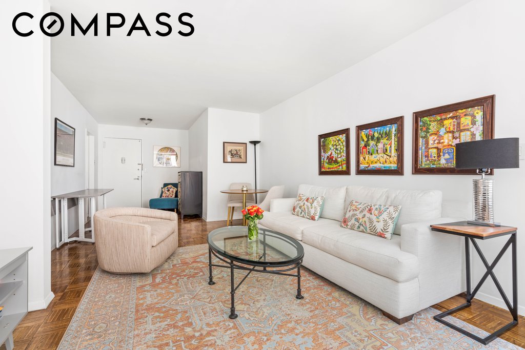 61 West 62nd Street, Unit 6C photo 2