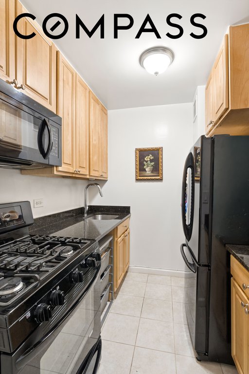 61 West 62nd Street, Unit 6C photo 4