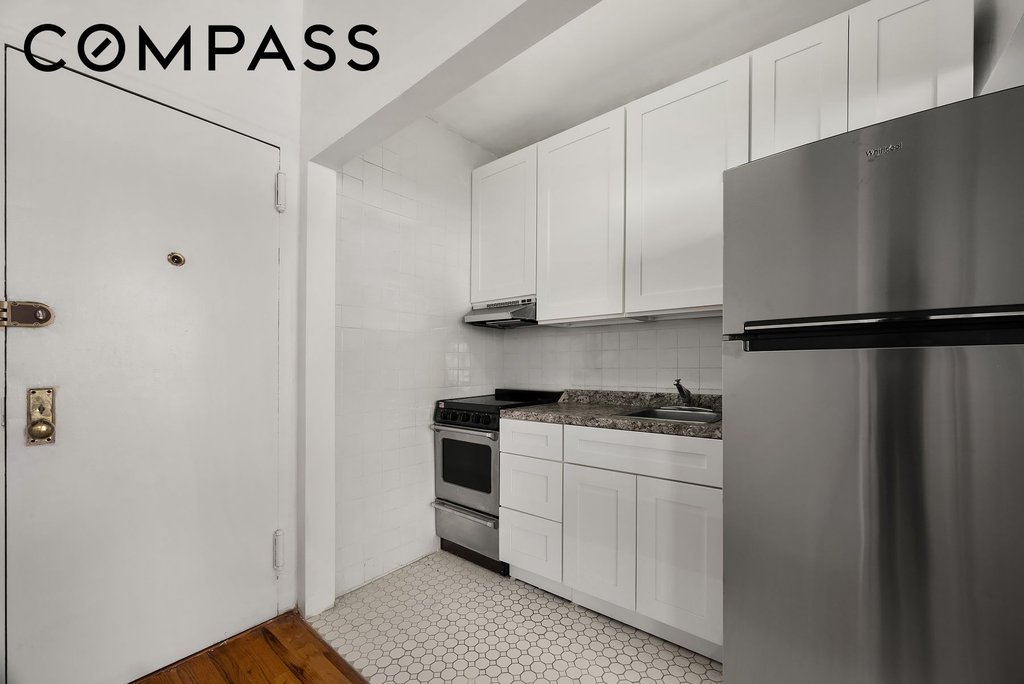 862 West End Avenue, Unit 3F photo 3