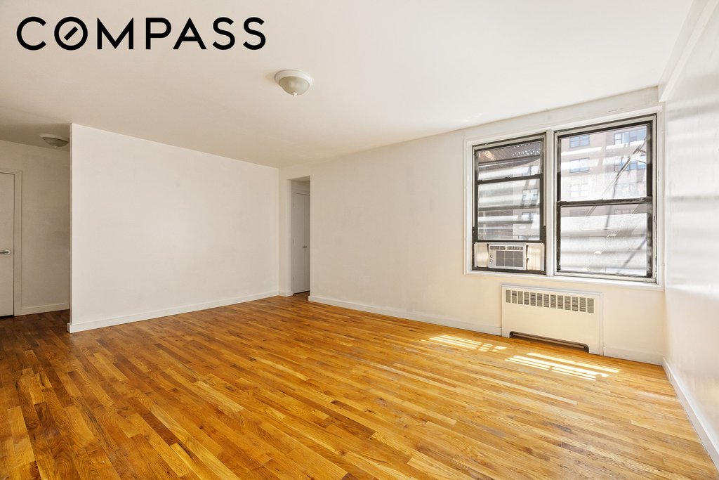 60 East 9th Street, Unit 508 photo 4