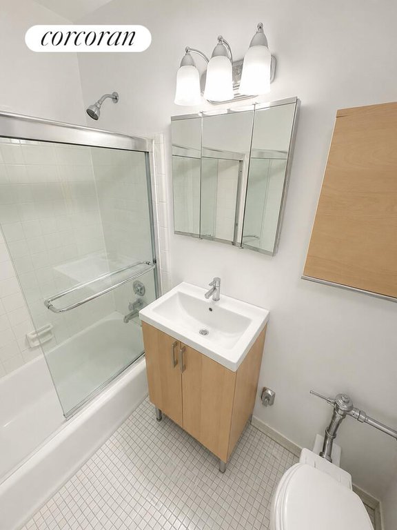 205 East 89th Street, Unit 4D photo 3
