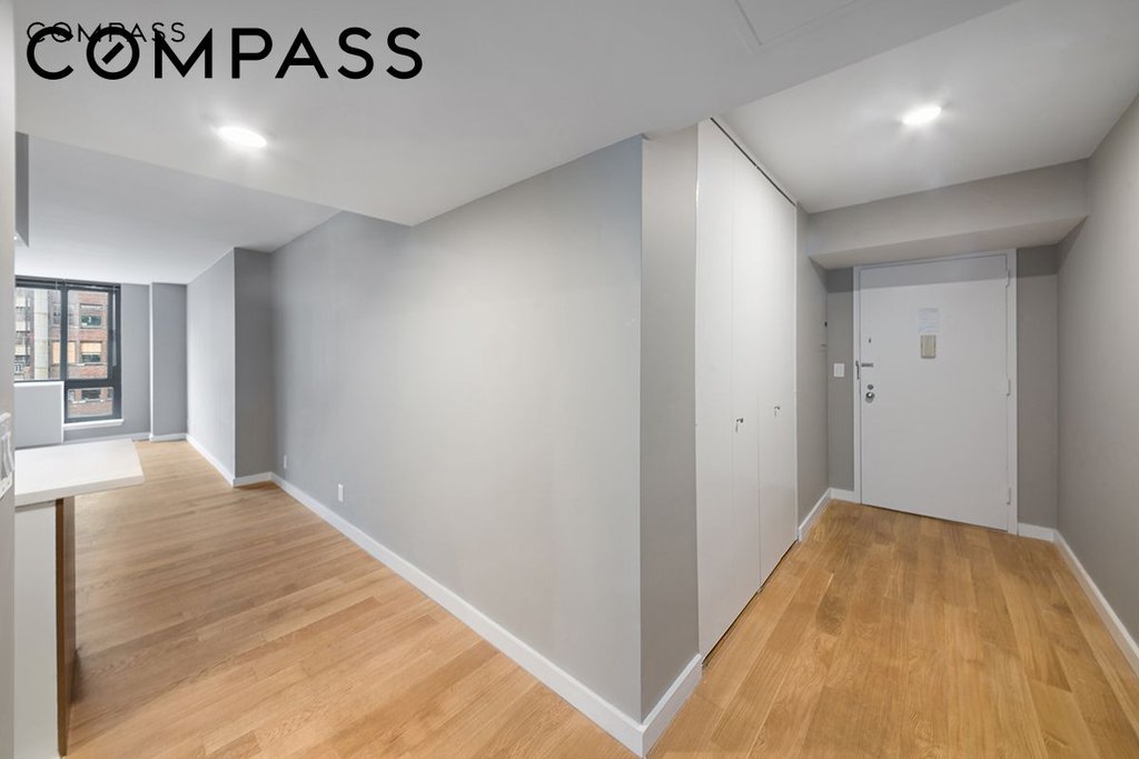 1 Irving Place, Unit G7A photo 3