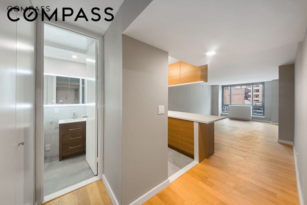 1 Irving Place, Unit G7A photo 5