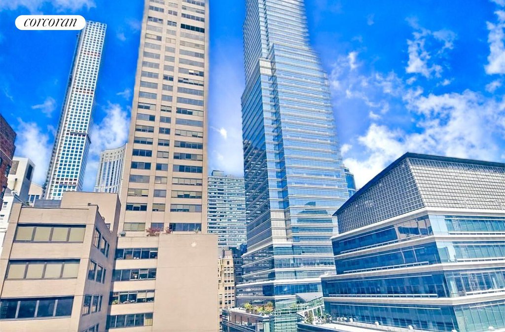 200 East 58th Street, Unit 11H photo 4