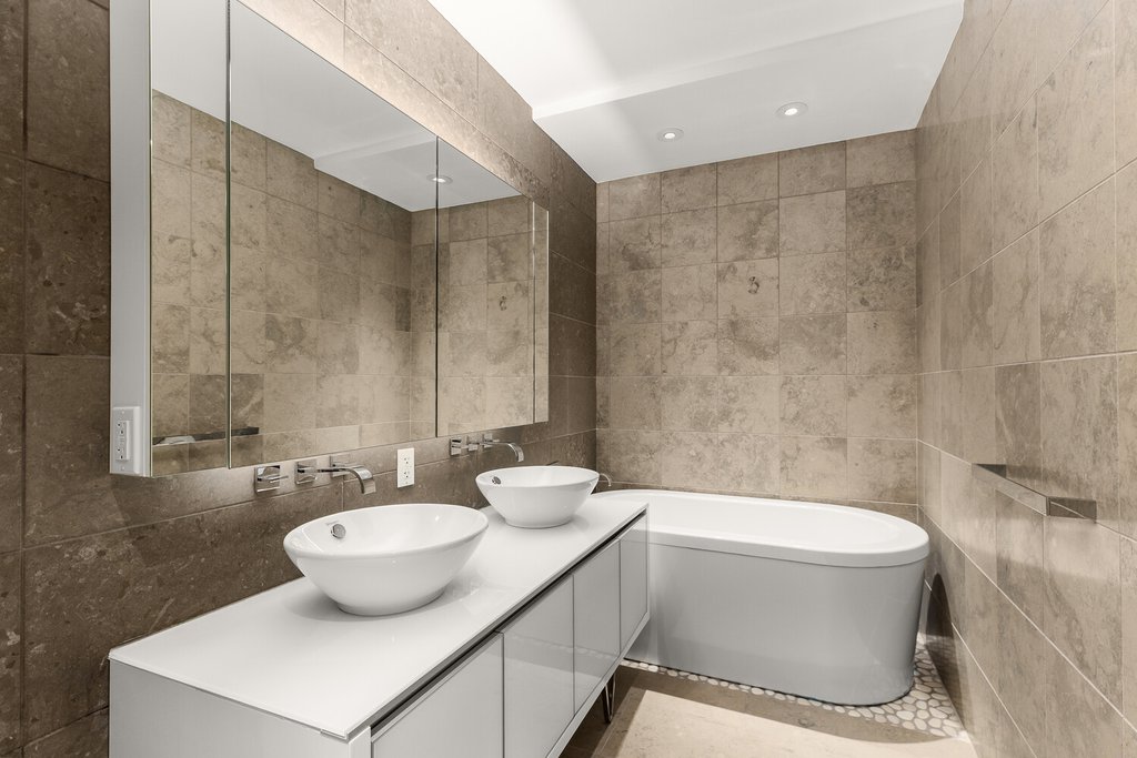 247 West 46th Street, Unit 3103 photo 8