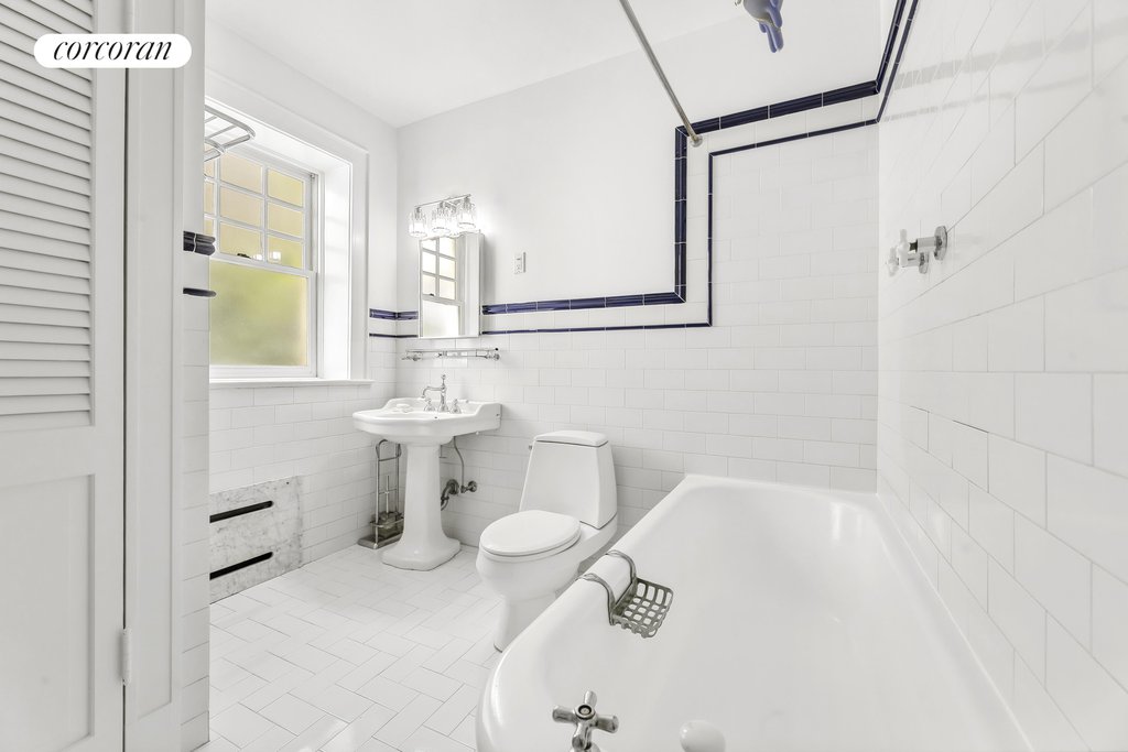 42A Monroe Place, Unit MAIN photo 11