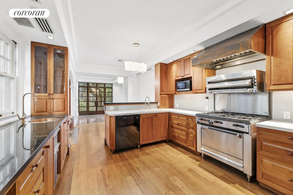 42A Monroe Place, Unit MAIN photo 19