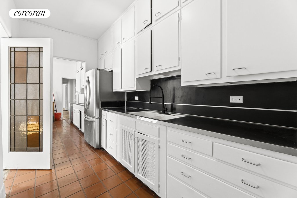 42A Monroe Place, Unit UPPER photo 5