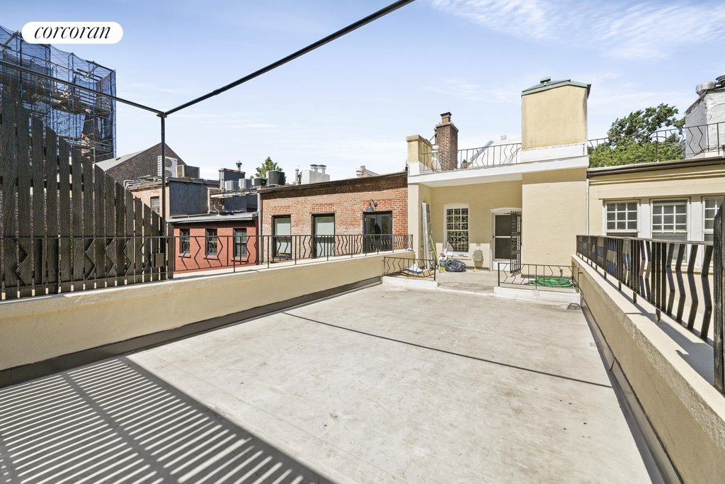 42A Monroe Place, Unit UPPER photo 14