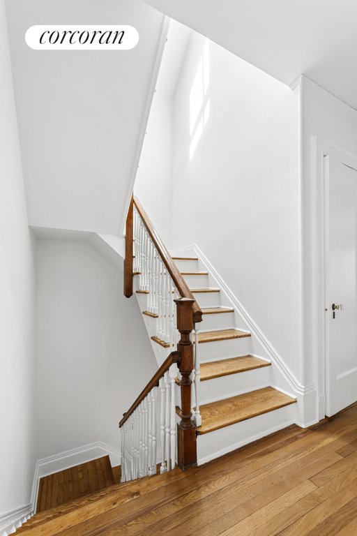 42A Monroe Place, Unit UPPER photo 18