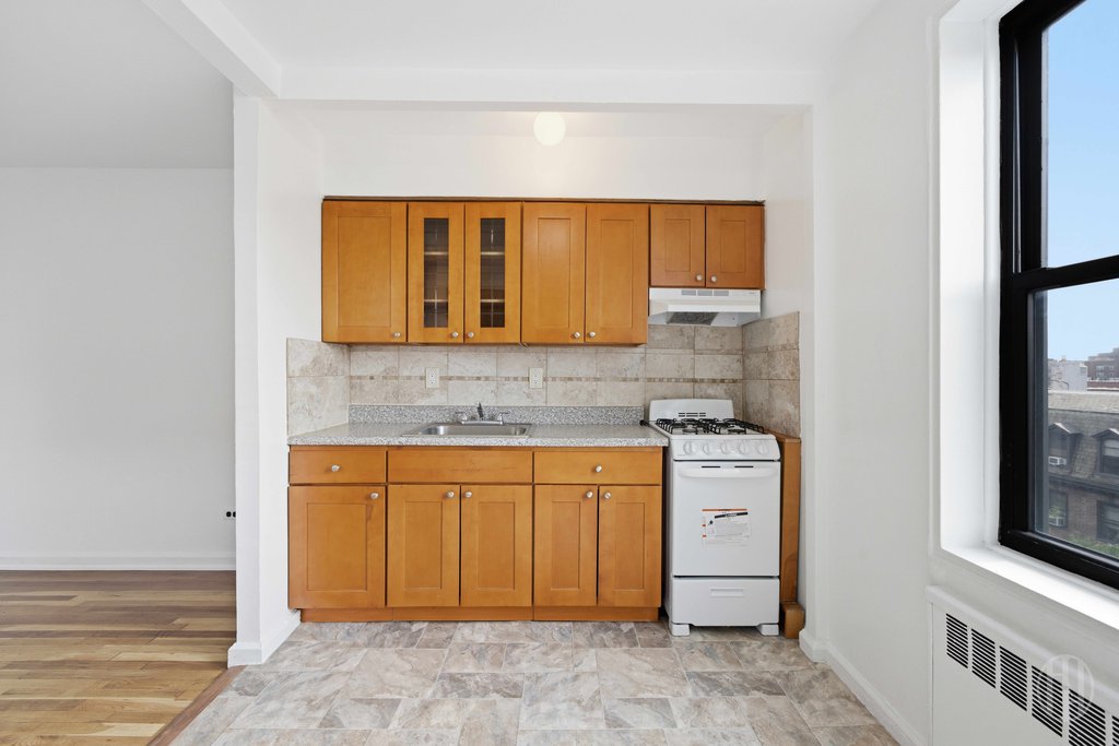 37-27 86th Street, Unit 6N photo 10