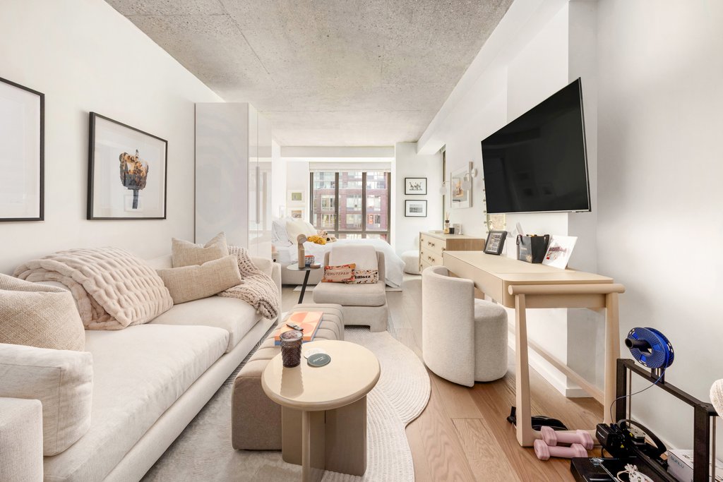 196 Orchard Street, Unit 4N photo 3