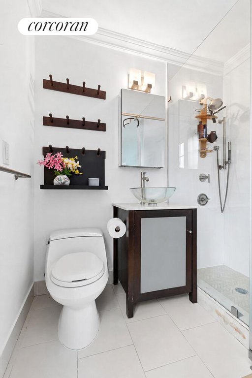 407 West 40th Street, Unit 5A photo 9