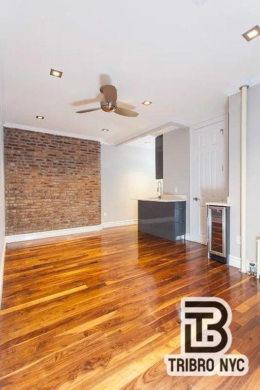 1590 Lexington Avenue, Unit 10