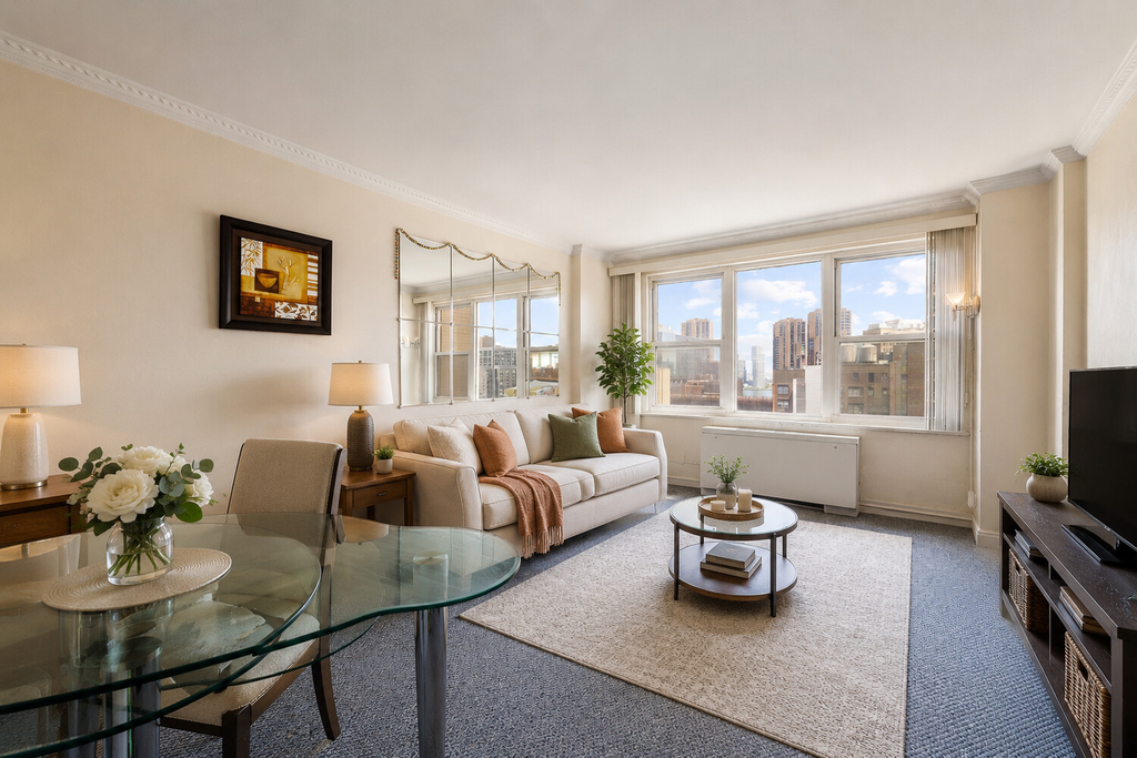 305 East 24th Street, Unit 18K