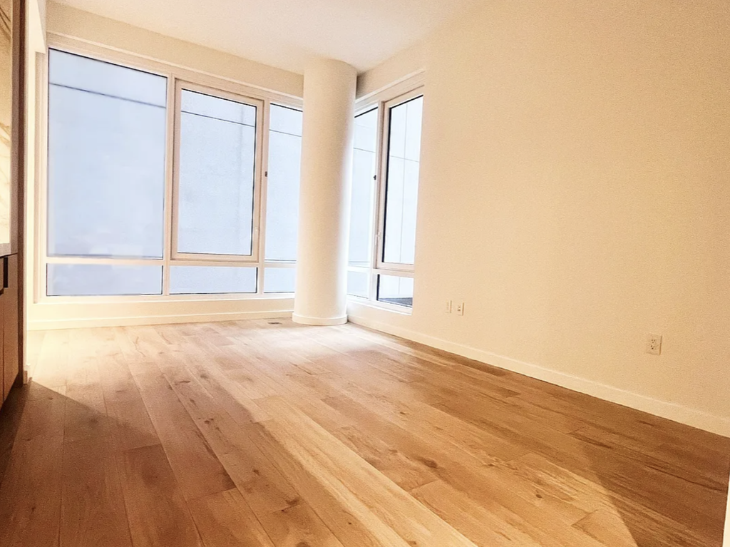 135 East 47th Street, Unit 3D photo 6