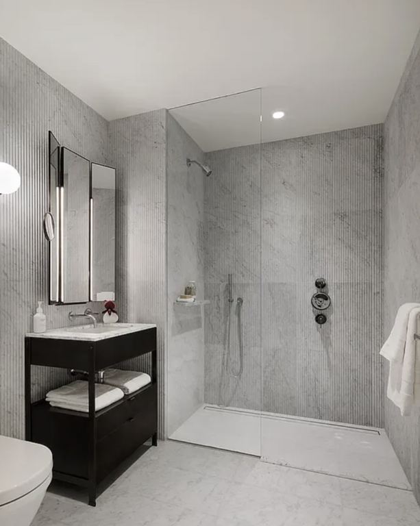 135 East 47th Street, Unit 3D photo 7
